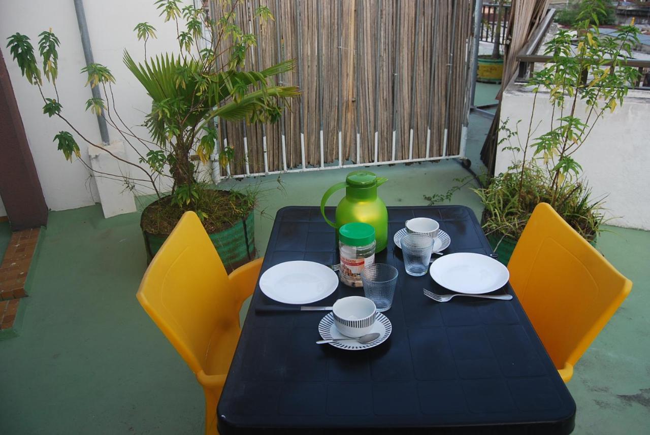 Karls Guesthouse 코토누 외부 사진