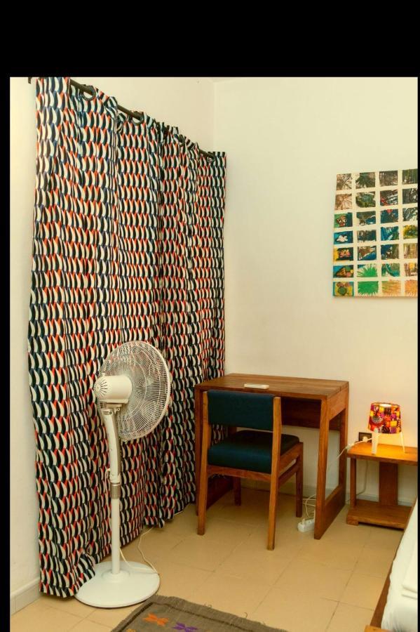 Karls Guesthouse 코토누 외부 사진